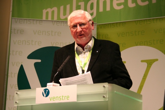 Thor Togstad på talerstolen under Venstres Landsmøte 2008
