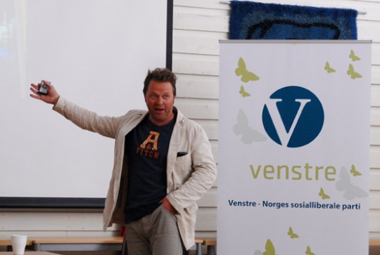  Arne Hjeltnes snakket om merkevarebygging