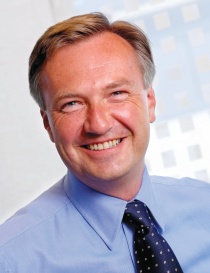  Lars Peder Nordbakken, leder av Akershus Venstre.