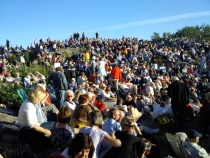  Rundt 1700 tilskuere fikk med seg Kammermusikkfestens utendørskonsert på Stangholmen
