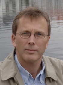  Dag Jørgen Hveem stiller som ordførerkandidat for Risør Venstre ved kommunevalget i 2011.