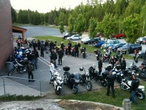  Mange bikere møtte opp på folkemøtet.