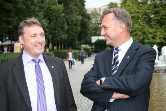 Inge Solli og Lars Peder Nordbakken på Venstres valgkampåpning 2011.
