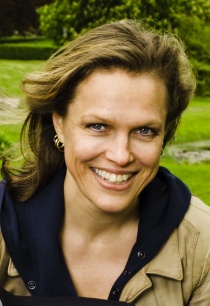 Siri Engesæth er 2. kandidat til stortingsvalget for Akershus Venstre.