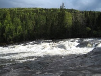 Foss Møllerstufossen i Nordre Land vann elv