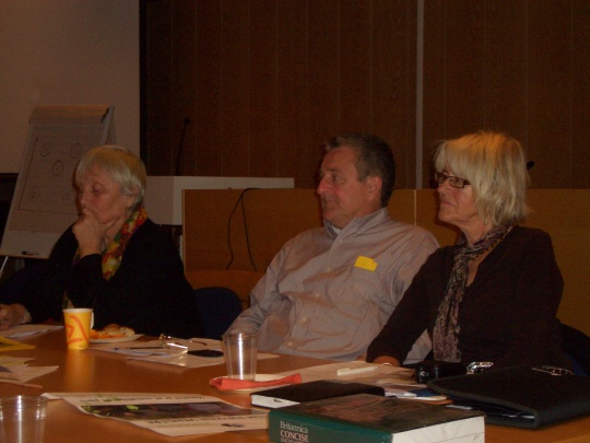 medlemsmøte 22okt2007 Anne-Sofie Hjelmeland, Arne Vadseth og Mary Sandal Johansen